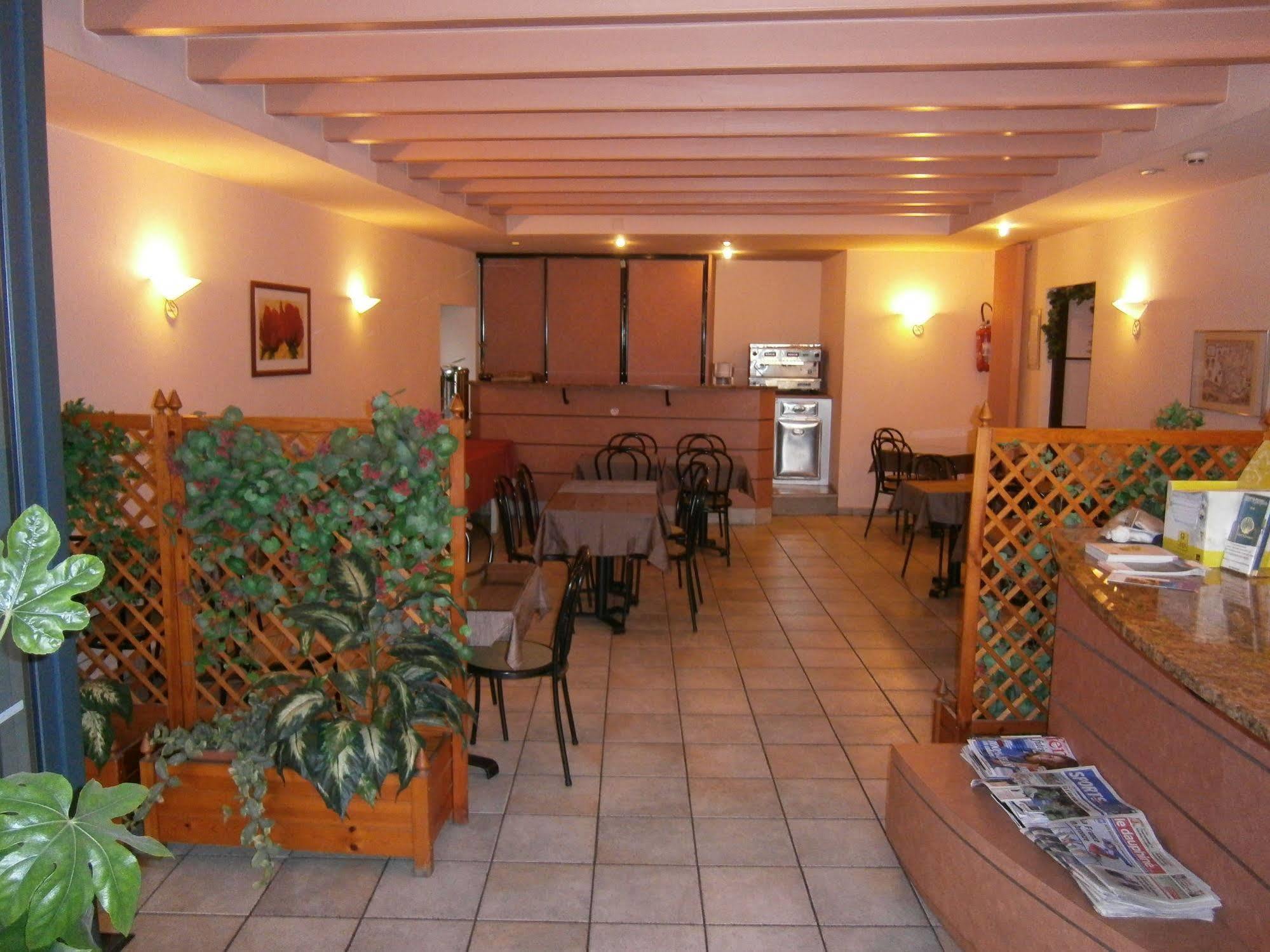 Logis Hotel Saint Jacques Valence  Exterior photo