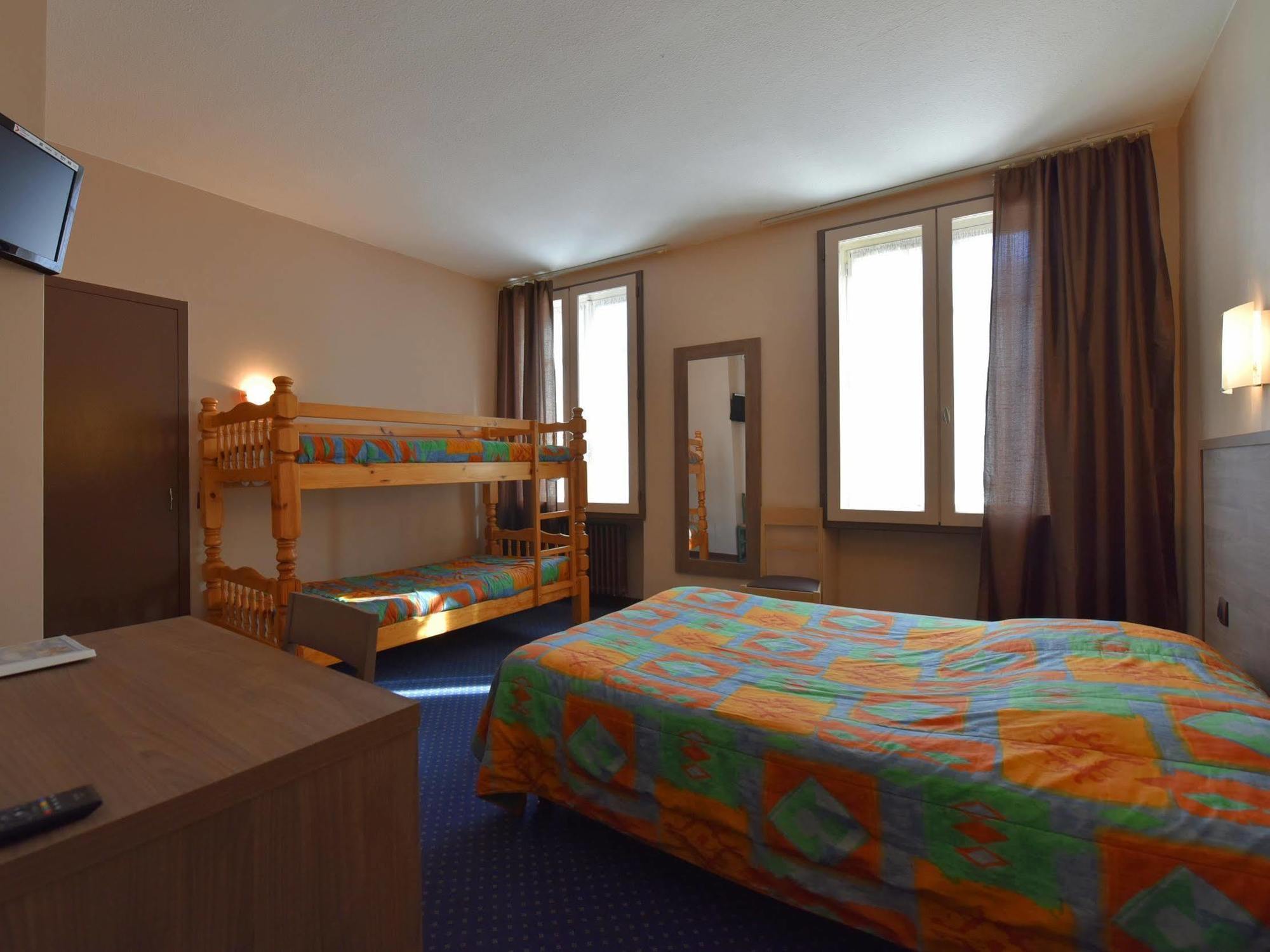 Logis Hotel Saint Jacques Valence  Exterior photo